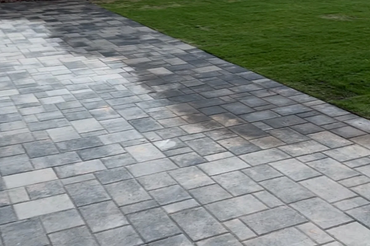 Sealing paver patio in Phoenix